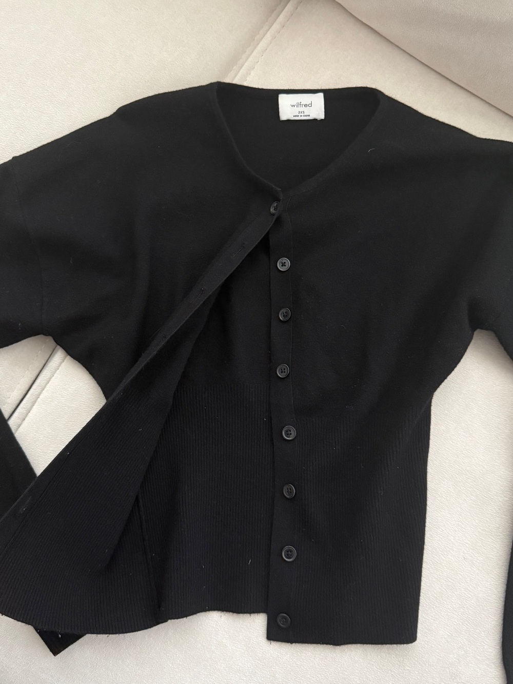 aritzia golightly cardigan - Picture 4 of 6